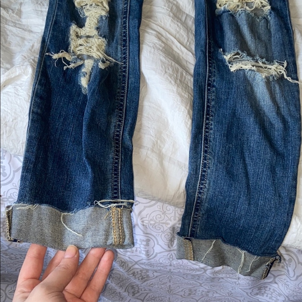 Ripped/Distressed Jeans - Picture 4 of 6